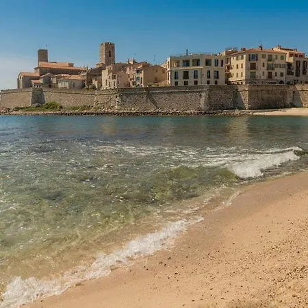 Gorgeous 2 Bedrooms Brand New Sea View Apartmán *