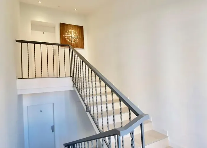 Gorgeous 2 Bedrooms Brand New Sea View アパート