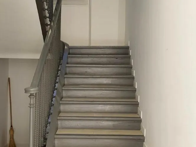 Gorgeous 2 Bedrooms Brand New Sea View *